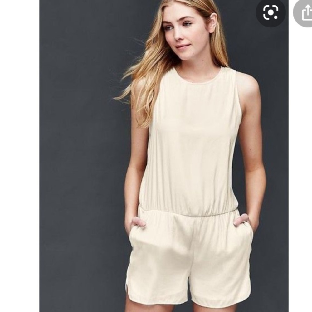 Gap romper - Picture 1 of 6